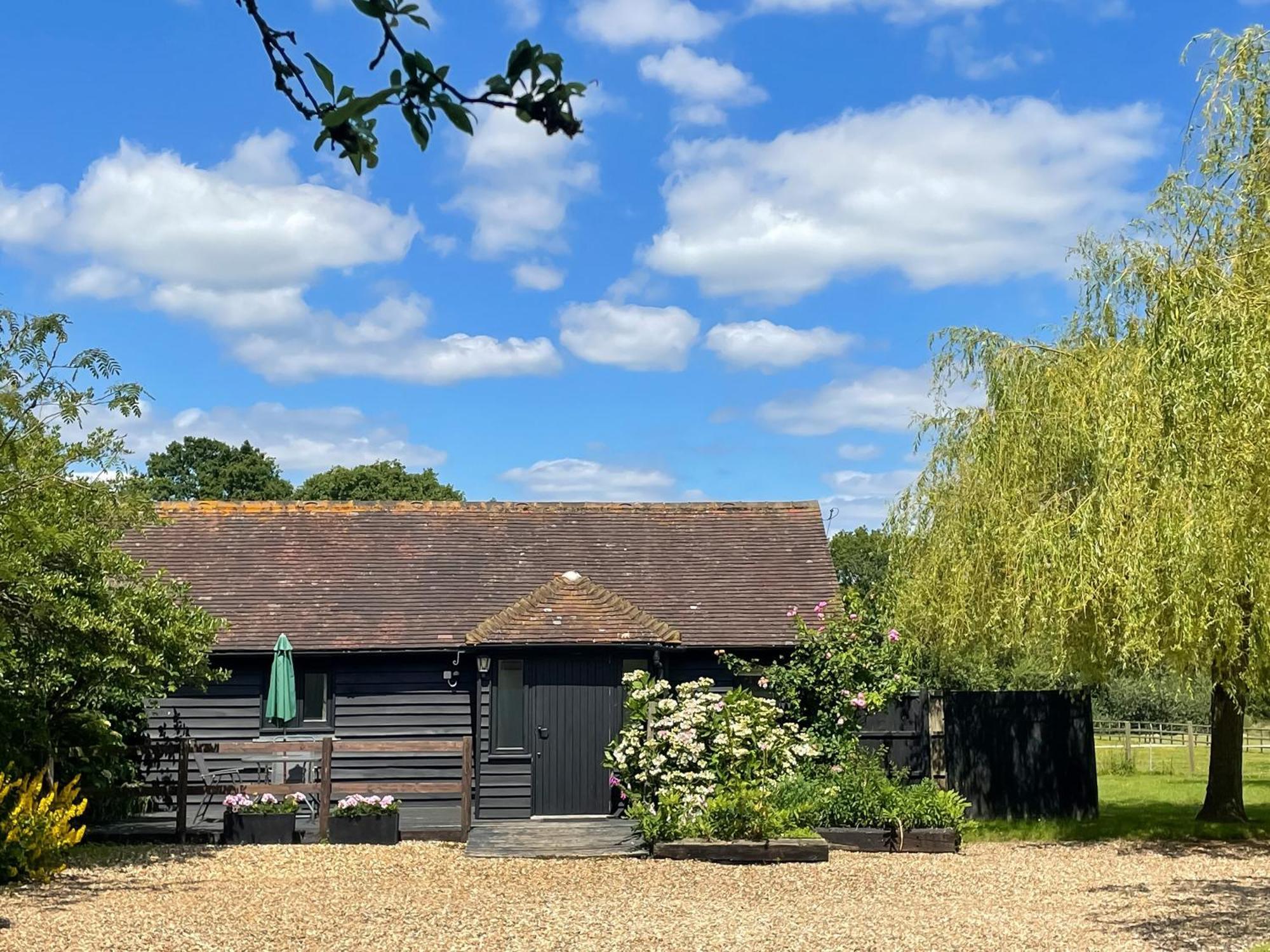 Maplehurst Barn Stables Staplehurst 외부 사진